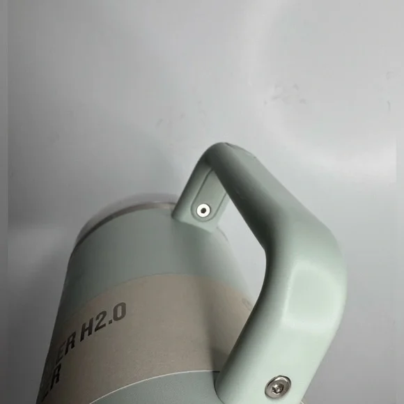 STANLEY | FlowState Quencher H2.0 Tumbler / 40oz / Color: Mist / light Green - Picture 7 of 9